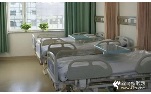 海南省人民醫(yī)院怎么樣？隆鼻真人6個(gè)月恢復(fù)果圖|價(jià)格表
